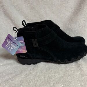 Skechers Women's Relaxed Fit Black Ankle Booties